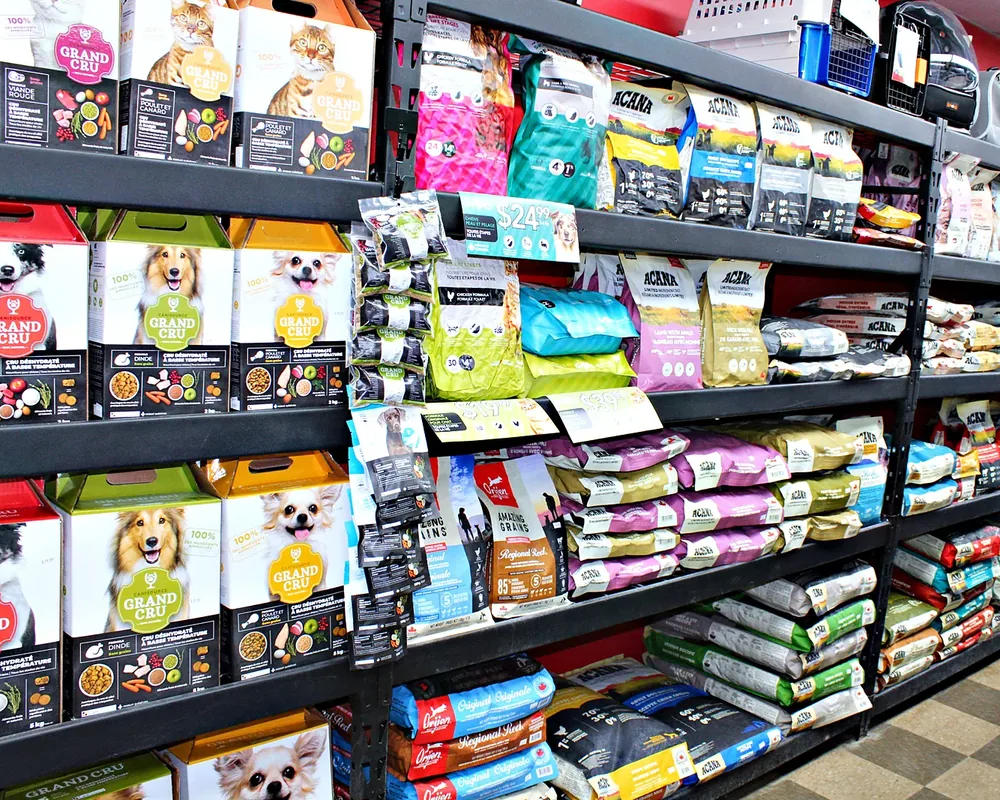 Rayon de nourriture pour chiens de la succursale de Gatineau